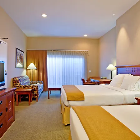 Holiday Inn Express Hotel & Suites Ventura Harbor By Ihg-3